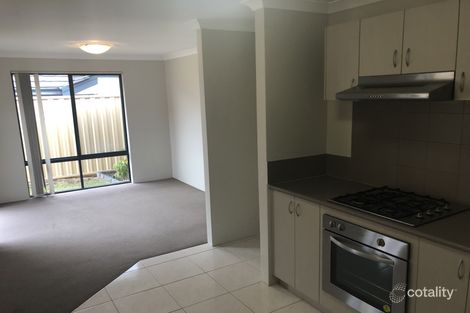 15 Peebles Crss, Sinagra, WA 6065