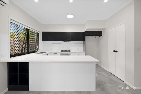 Property photo of 2/584 Gowan Road Stretton QLD 4116