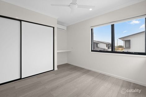 Property photo of 2/584 Gowan Road Stretton QLD 4116