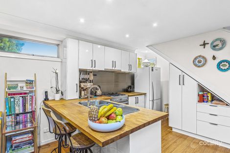 Property photo of 2/11 Edgar Street Kingsville VIC 3012