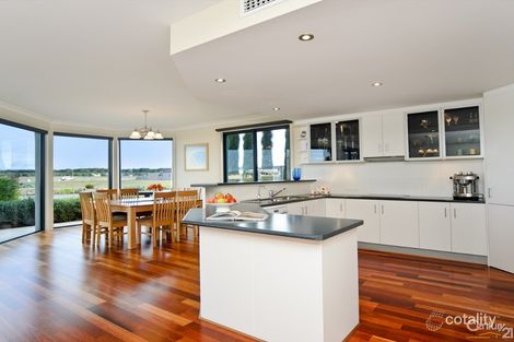 Property photo of 133 Wentworth Parade Hindmarsh Island SA 5214