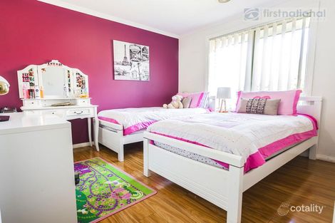 Property photo of 1 Kingfisher Lane Roxburgh Park VIC 3064