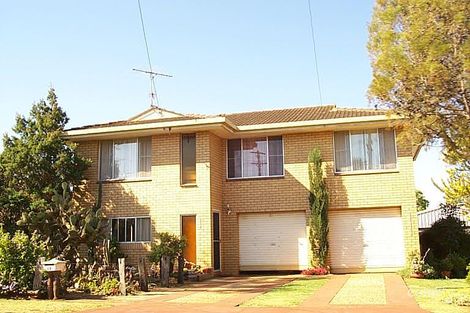 13 Regent St, Darling Heights, QLD 4350