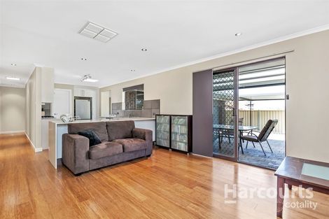 Property photo of 19 Baraga Grove Modbury Heights SA 5092