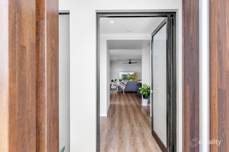 Property photo of 32 Brimblecombe Drive Middle Ridge QLD 4350