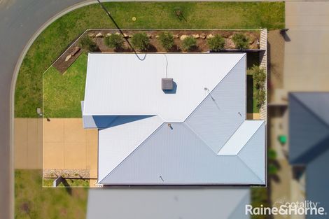 Property photo of 1/13 Cunjegong Loop Gobbagombalin NSW 2650