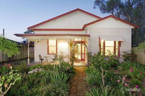 16 Bonsey Rd, Highton, VIC 3216
