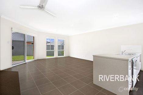 16 Cropton St, Jordan Springs, NSW 2747