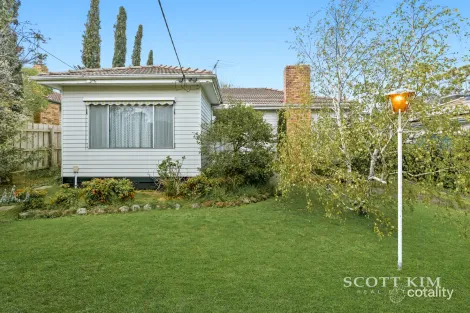 Property photo of 10 Lavidge Road Ashwood VIC 3147