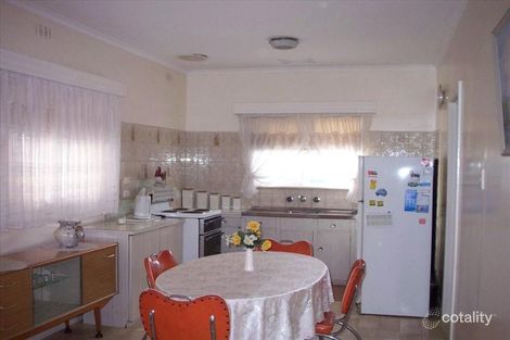 Property photo of 25 Compton Parade Sunshine North VIC 3020