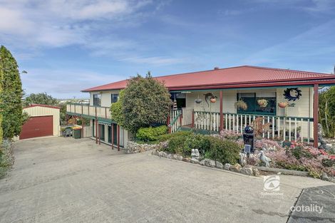 Property photo of 23 Uplands Avenue Lakes Entrance VIC 3909