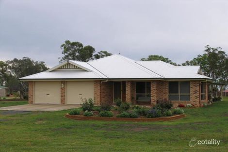 4 Yellowlea Ct, Oakey, QLD 4401