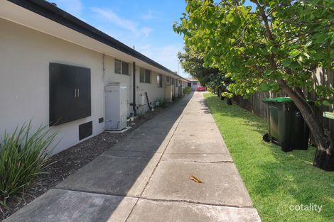 Property photo of 2/24 Conrad Street St Albans VIC 3021