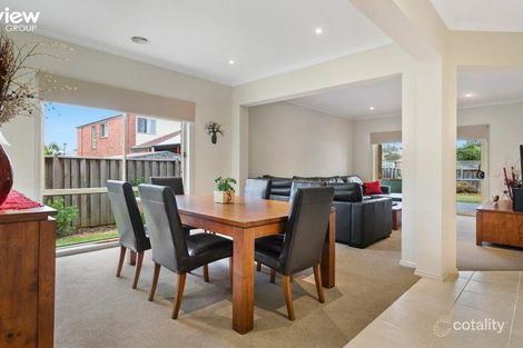 Property photo of 6 Pepperbush Crescent Langwarrin VIC 3910