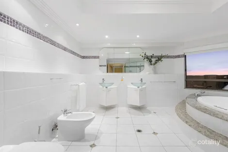 Property photo of 20 Becker Place Mount Ommaney QLD 4074