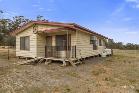 37 Benson Rd, Waanyarra, VIC 3551