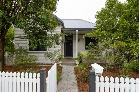 93 Crinan St, Hurlstone Park, NSW 2193