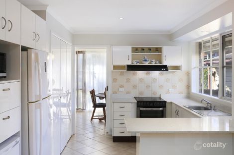 Property photo of 4 Ferndell Way Berkeley Vale NSW 2261