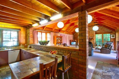 Property photo of 2 Uralla Court Wodonga VIC 3690