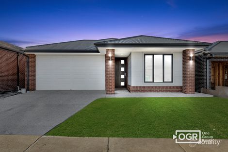 24 Sonia Cres, Greenvale, VIC 3059