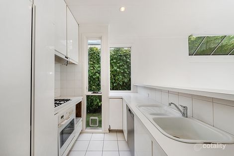 Property photo of 34 Withers Street Albert Park VIC 3206