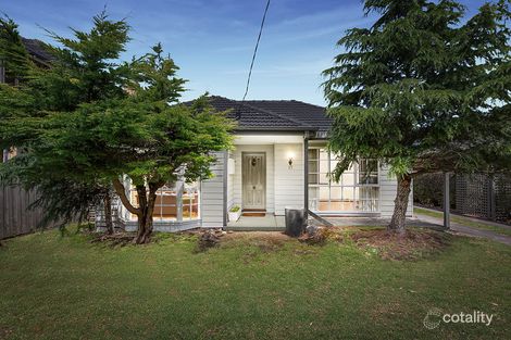 Property photo of 17 First Avenue Strathmore VIC 3041