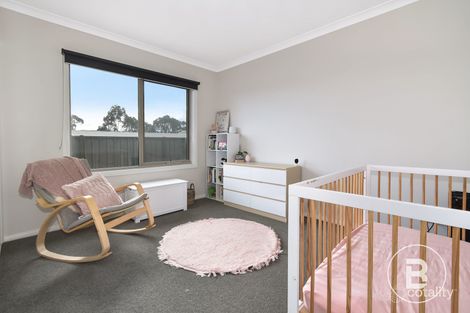 Property photo of 7 Hains Close Beaufort VIC 3373