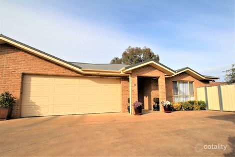 4/10 Edwards St, Young, NSW 2594