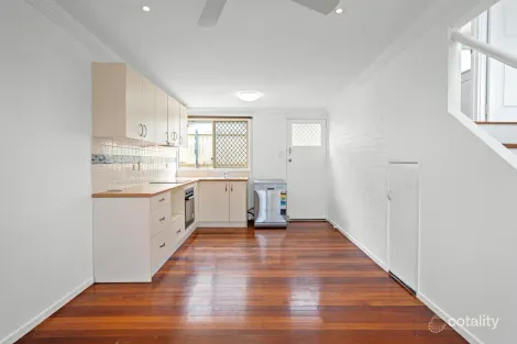 Property photo of 3/2 Clarence Road Kedron QLD 4031
