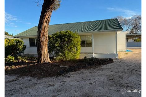 18 Walter Bull Cres, Griffith, NSW 2680