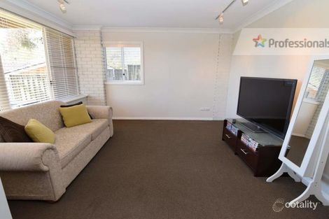 Property photo of 15 Weeks Place West Bathurst NSW 2795