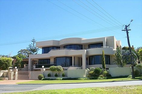 42 Carnarvon Cres, Coolbinia, WA 6050