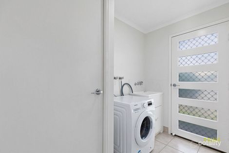 Property photo of 9 Eyre Court Urraween QLD 4655