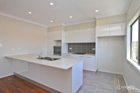 Property photo of 27 Seaside Circuit Caves Beach NSW 2281