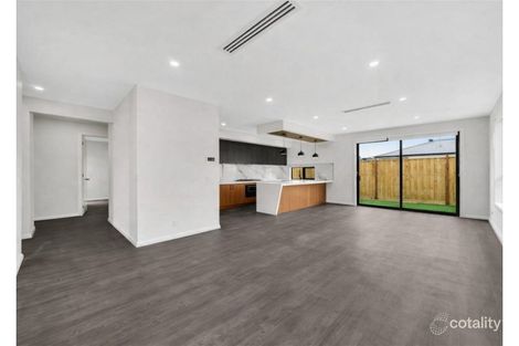 Property photo of 25 Councillor Drive Weir Views VIC 3338