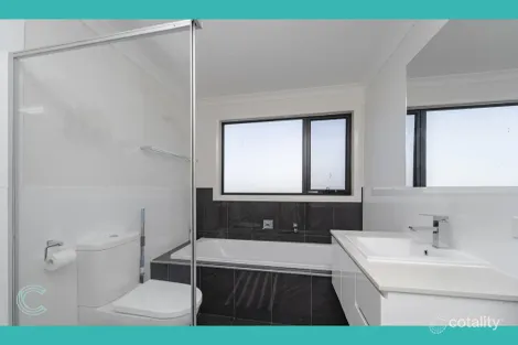 Property photo of 13 Chilton Street Casey ACT 2913