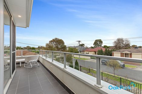 Property photo of 40 Snell Grove Pascoe Vale VIC 3044