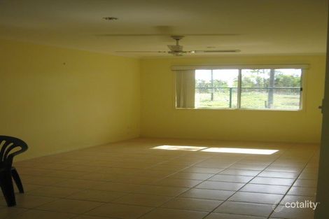 Property photo of 6 Figbird Close Eli Waters QLD 4655