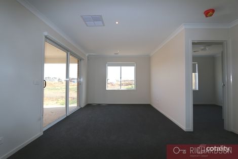 Property photo of 7 Cheyne Street Werribee VIC 3030