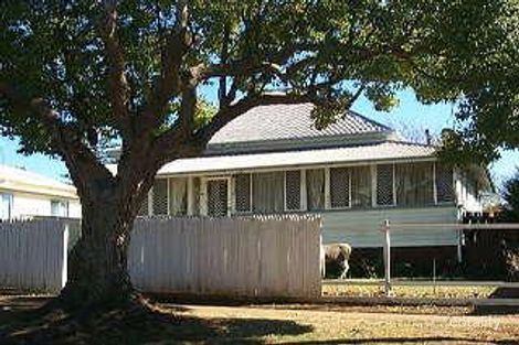 15 Anzac Ave, Newtown, QLD 4350