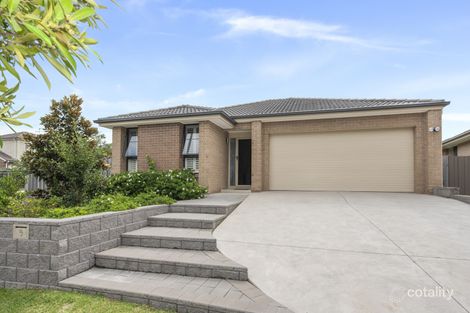 Property photo of 16 Hampshire Boulevard Spring Farm NSW 2570