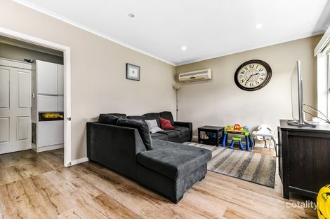 Property photo of 6 Camellia Court Doveton VIC 3177