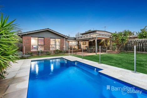 Property photo of 15 Elliott Crescent Dingley Village VIC 3172