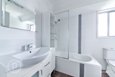 Property photo of 2/69 Koala Road Moorooka QLD 4105