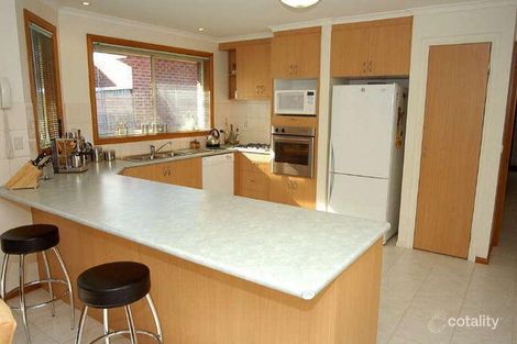 Property photo of 10 Tara Close Rowville VIC 3178