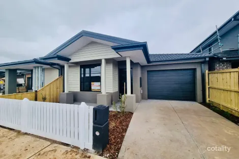 Property photo of 57 Lorikeet Circuit Rockbank VIC 3335
