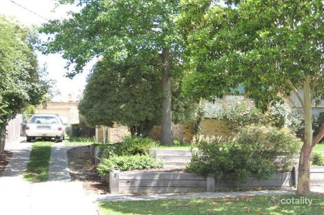 Property photo of 3 Amaroo Court Box Hill North VIC 3129