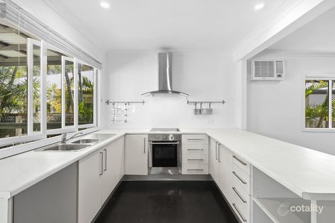 Property photo of 40 Terrigal Crescent Southport QLD 4215