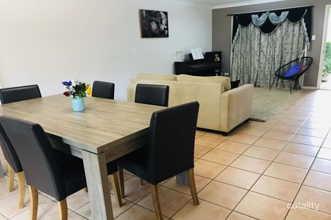 Property photo of 17/29 Oatland Crescent Holland Park West QLD 4121