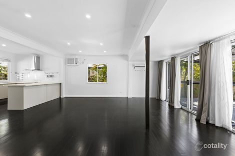 Property photo of 40 Terrigal Crescent Southport QLD 4215